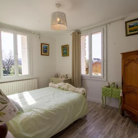 La Petite Barque בית נופש Saint-Julien-de-Lampon