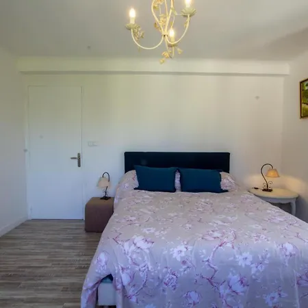 La Petite Barque בית נופש *