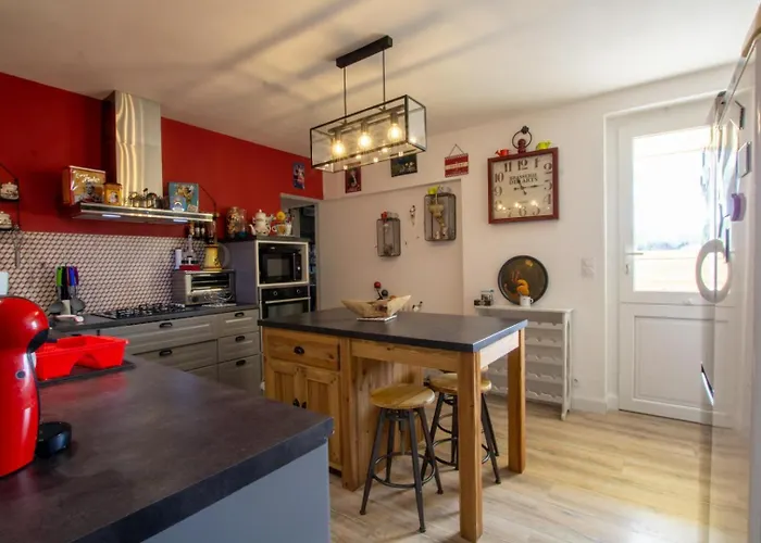 La Petite Barque Saint-Julien-de-Lampon