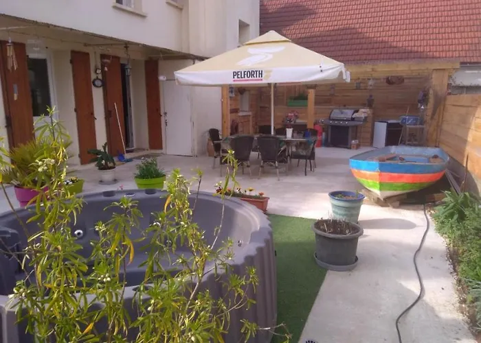 La Petite Barque Ferienhaus Saint-Julien-de-Lampon