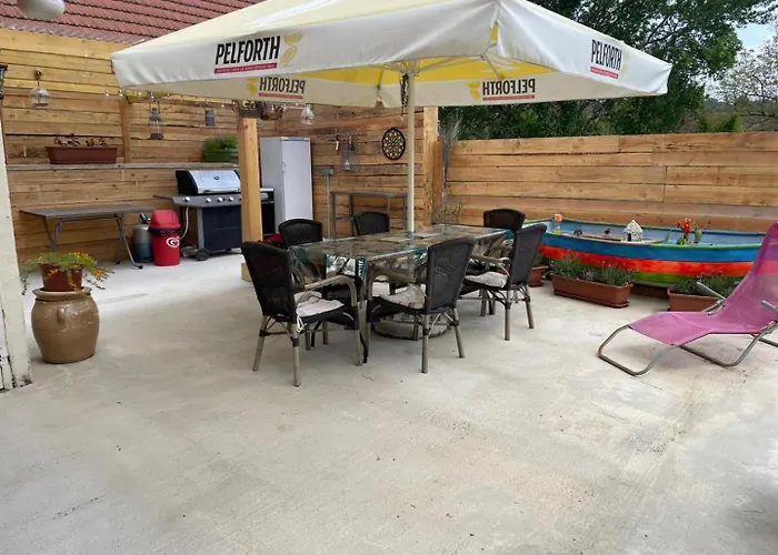 Ferienhaus La Petite Barque Saint-Julien-de-Lampon